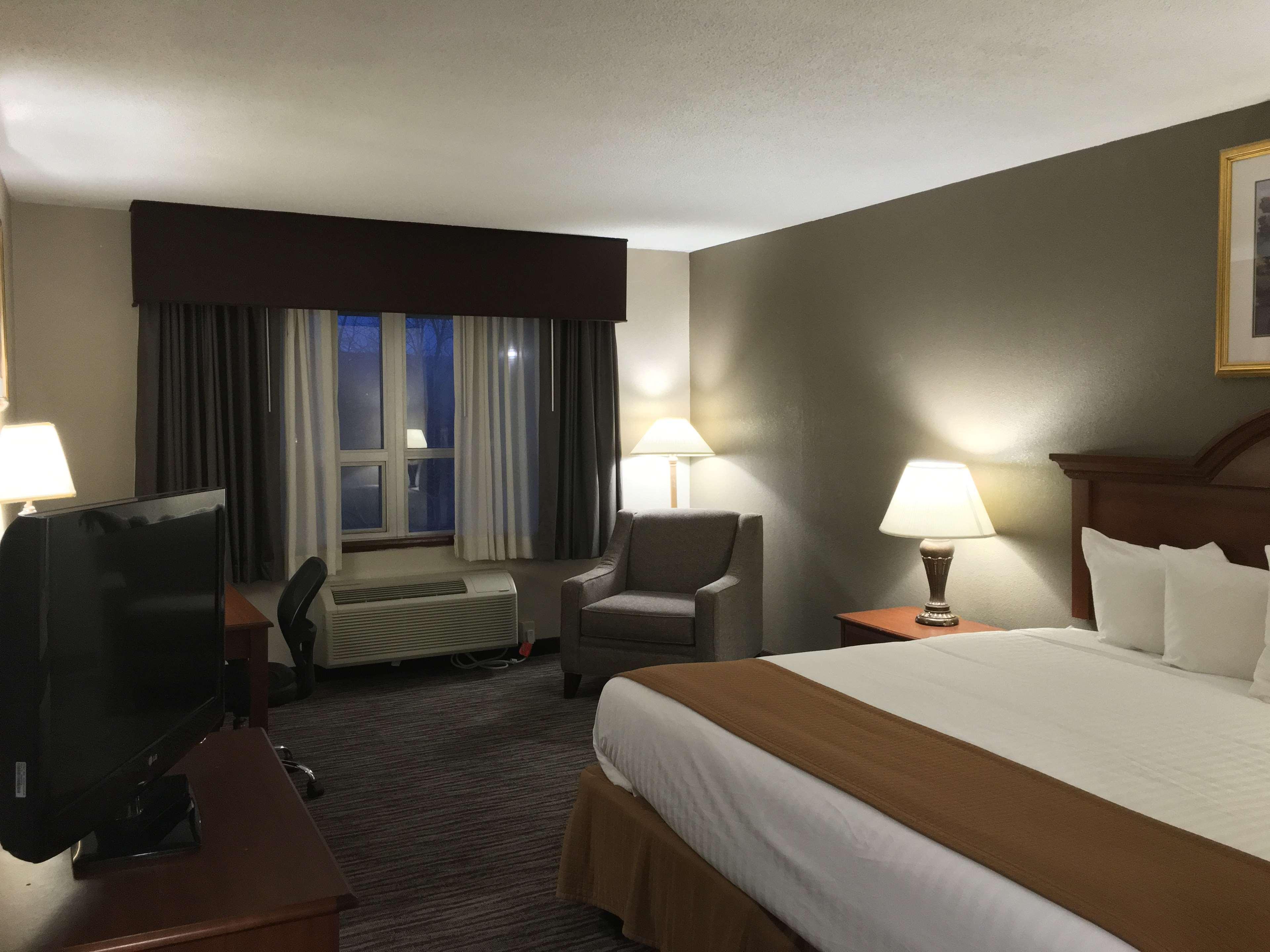 Best Western Gateway Adirondack Inn Utica Eksteriør billede