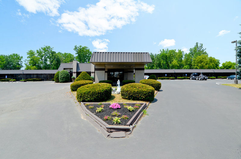 Best Western Gateway Adirondack Inn Utica Eksteriør billede