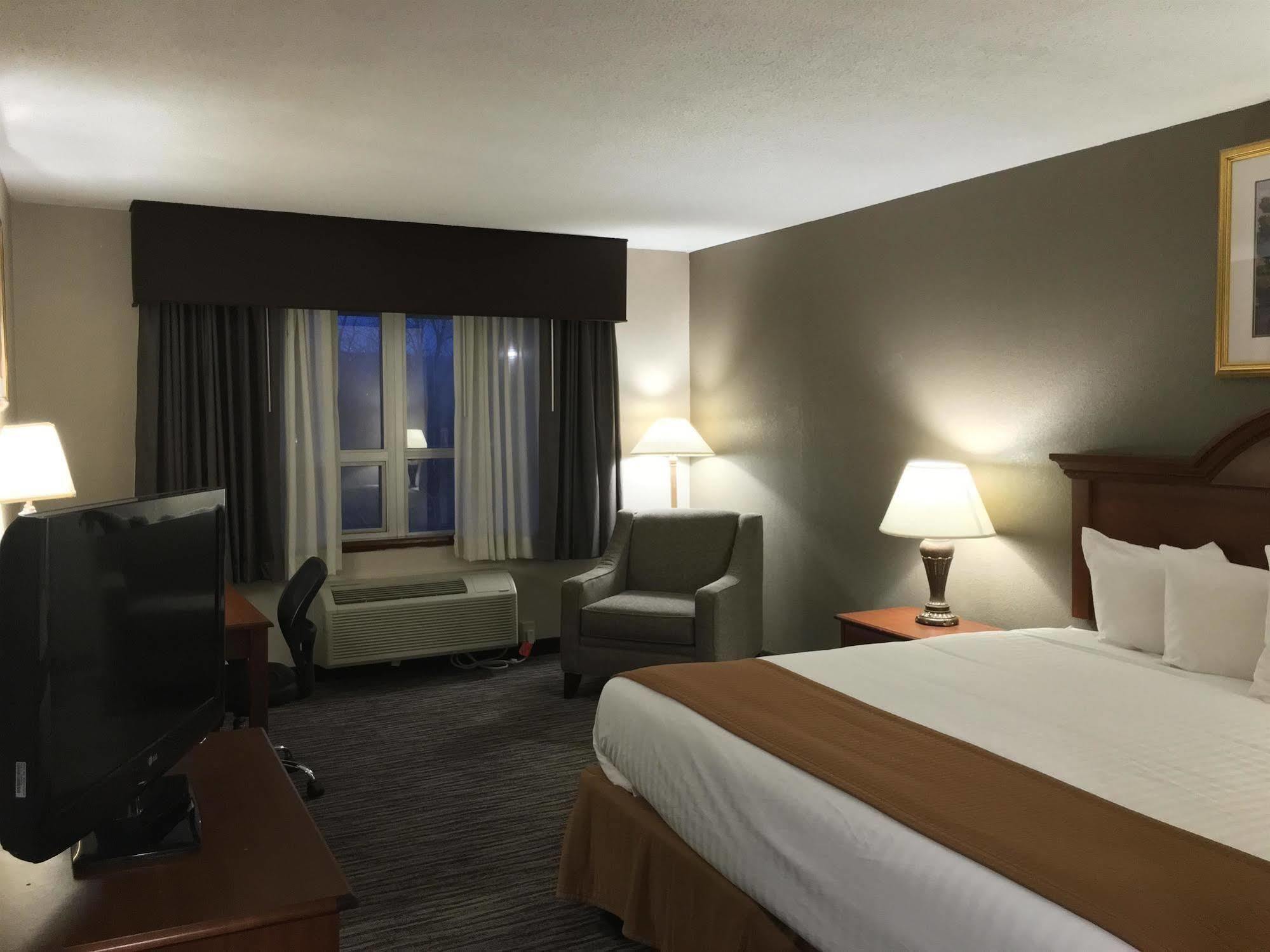 Best Western Gateway Adirondack Inn Utica Eksteriør billede