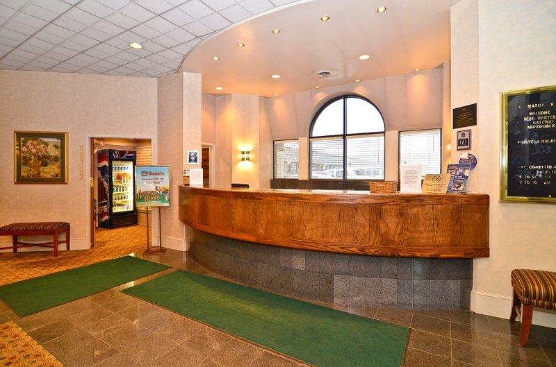 Best Western Gateway Adirondack Inn Utica Eksteriør billede